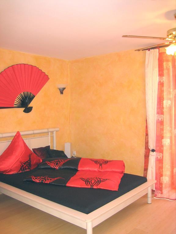 Cleo'S Hotel Kallstadt Habitación foto